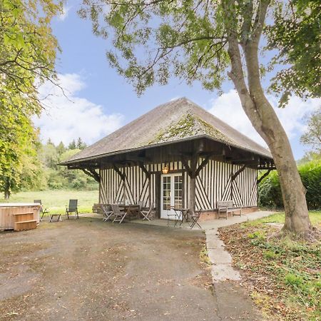 L'Atelier A L'Oree Des Bois Saint-Pierre-en-Auge Екстериор снимка