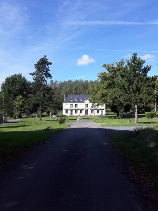 L'Atelier A L'Oree Des Bois Saint-Pierre-en-Auge Екстериор снимка